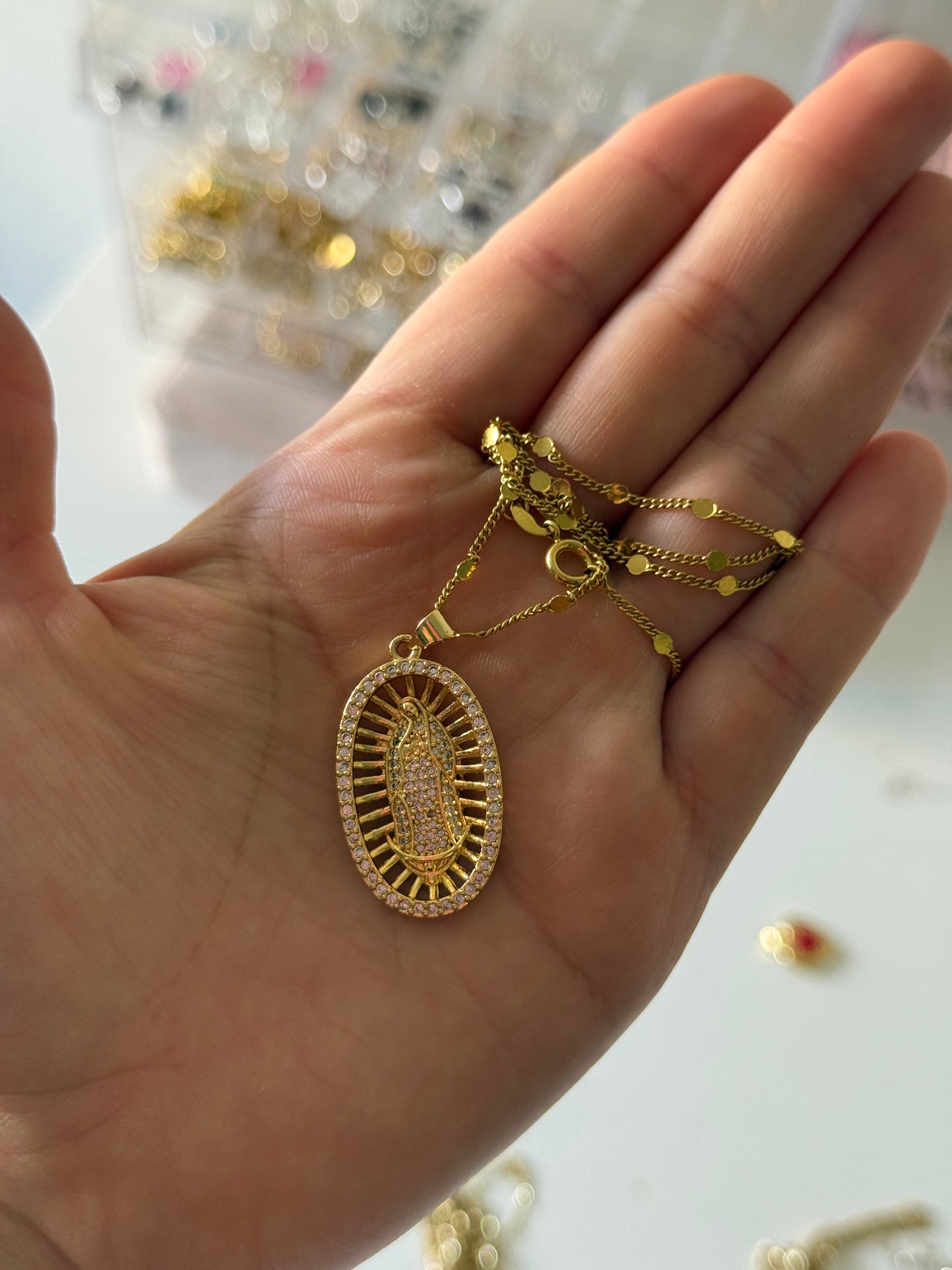 Colgante enchape en oro 18k virgen XL