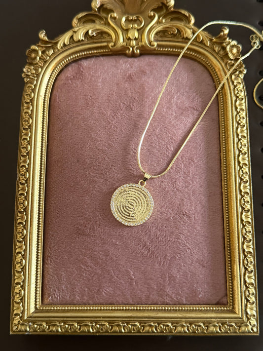 ✨ Padre nuestro  con circones  de Oro Laminado 18K ✨