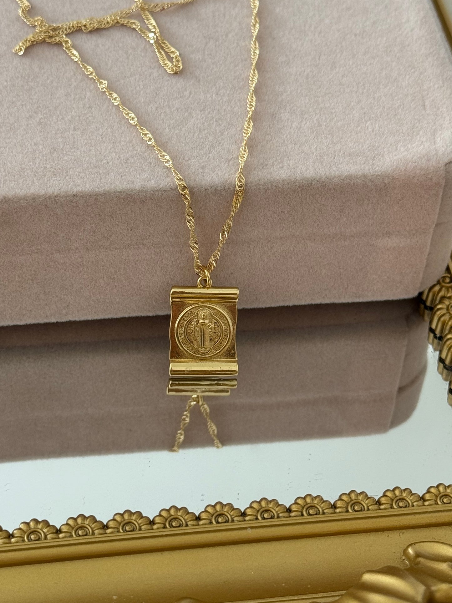 San expedito baño en oro 18k unisex