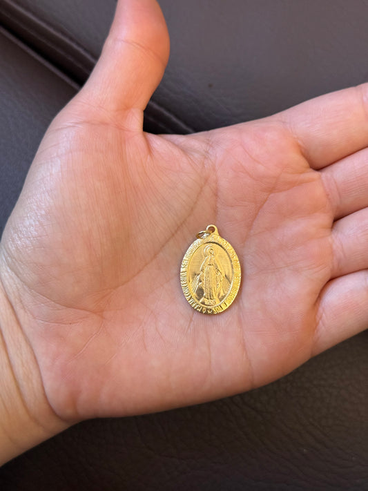 Colgante virgen de los rayos 📿