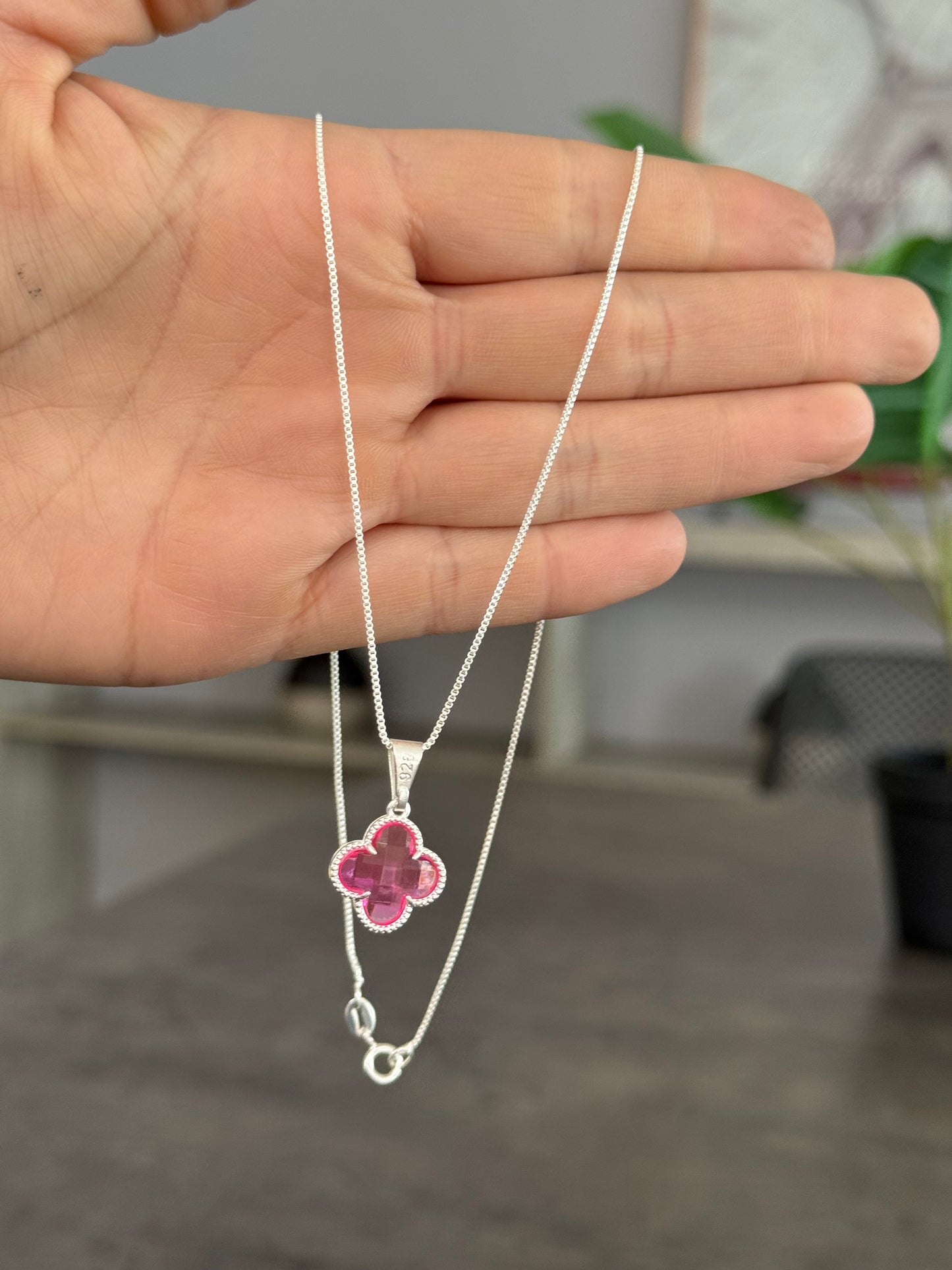 Colgante Vancleff rosado plata ley 925 ☘️